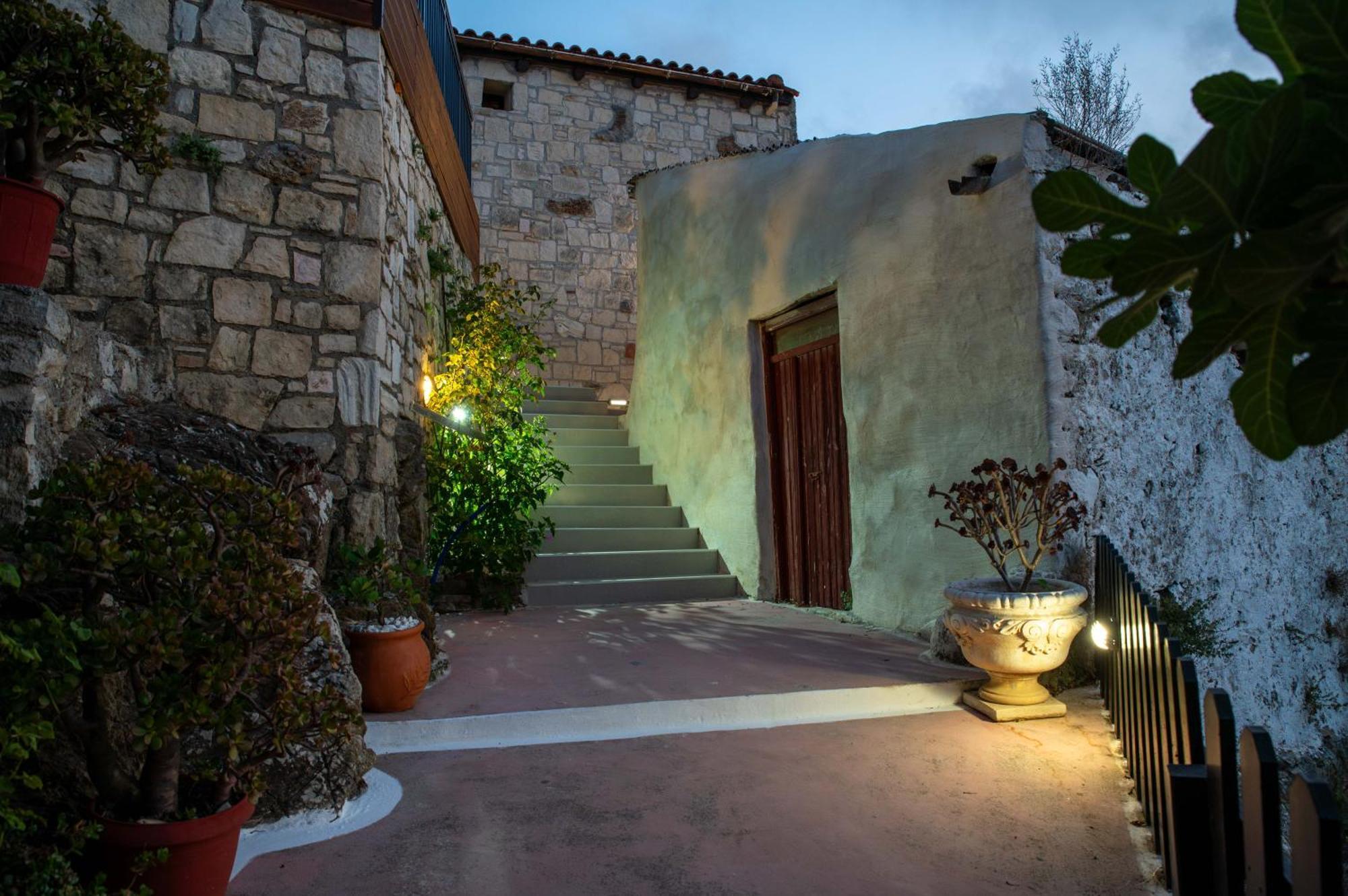 Villa Charaso Giorgio - Private Pool By Estia Kharason エクステリア 写真